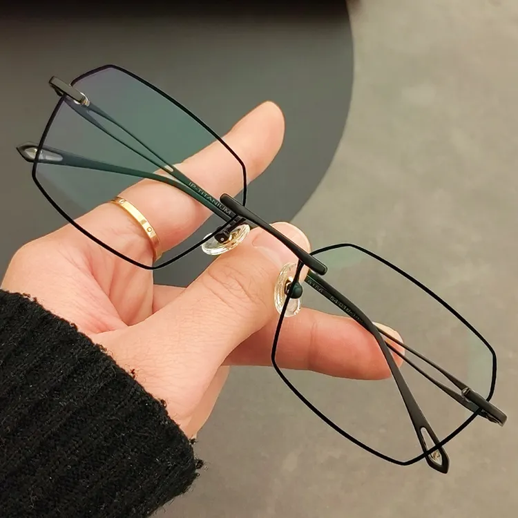 配纯钛近视眼镜男士超轻镶黑线无框防蓝光变色眼睛框成品专业潮流