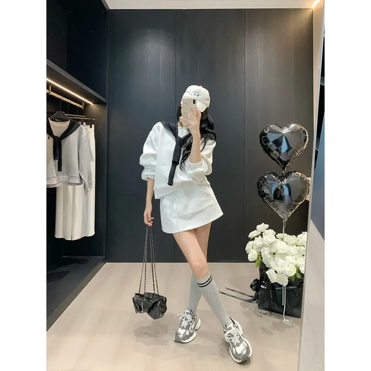 2024早秋女装新款白色卫衣套装裙女小个子上衣A字半身短裙两件套