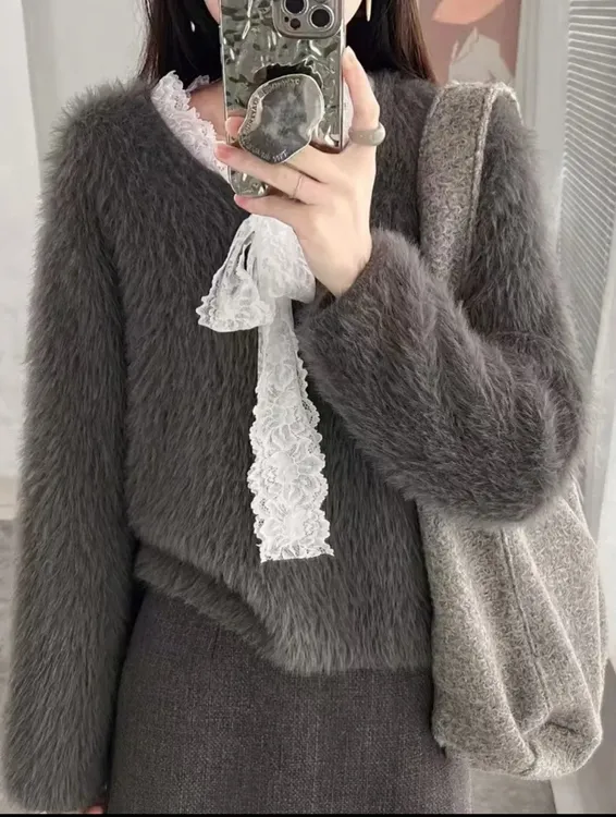 秋冬洋气仿水貂绒毛衣女款2024款网红款上衣短款V领针织套头衫