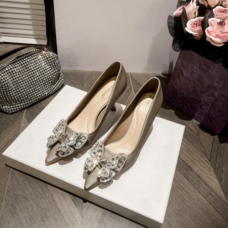 春季时尚气质细跟单鞋细跟高跟鞋春秋百搭高跟鞋尖头婚鞋浅口夏季