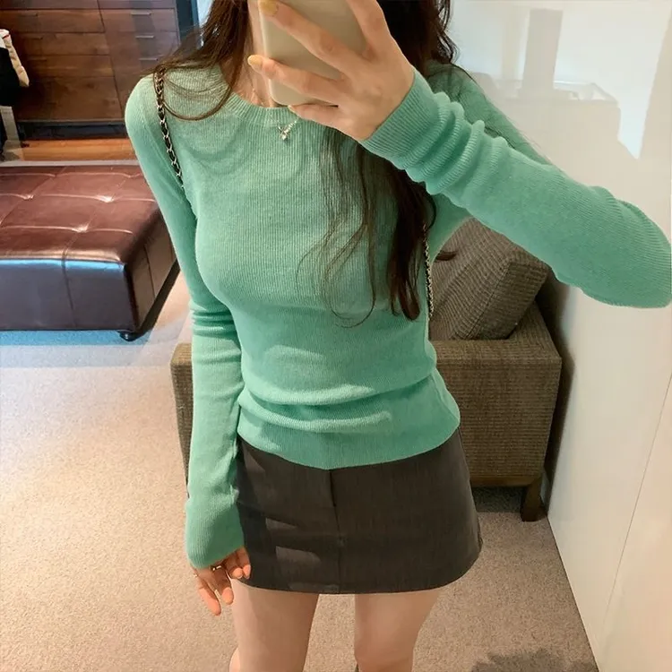 时尚春秋新款螺纹修身套头白色打底针织衫女圆领内搭正肩长袖上衣
