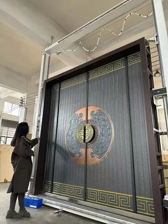 专业定制防爆铸铝门大门别墅大门自建房大门仿铜门小区单元进户门