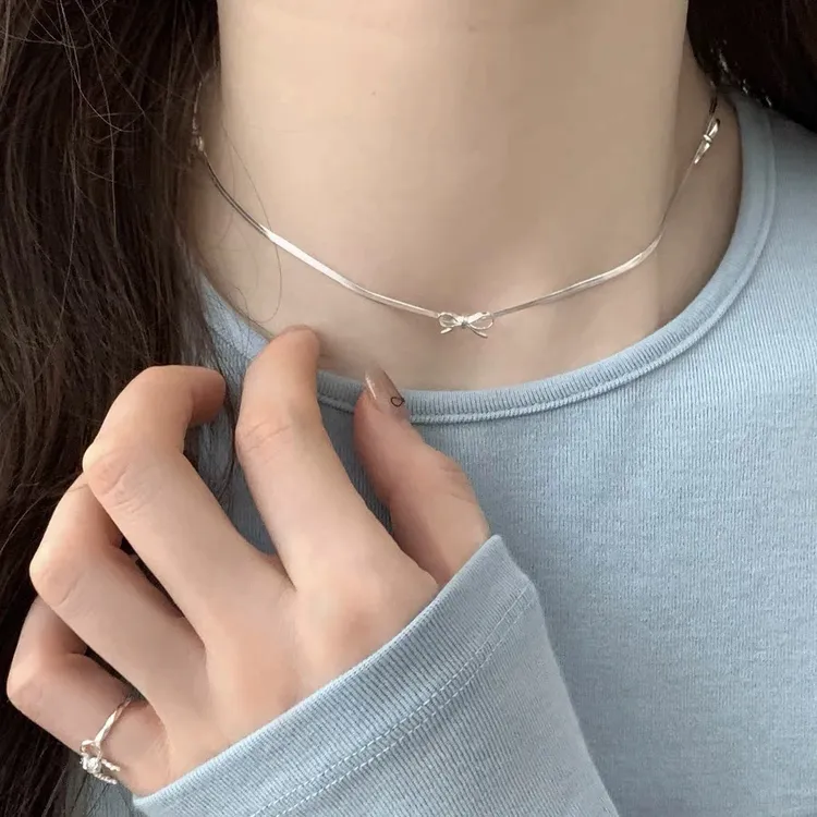 铜项链 蝴蝶结蛇骨链女2024小众简约个性锁骨链夏天轻奢百搭项链