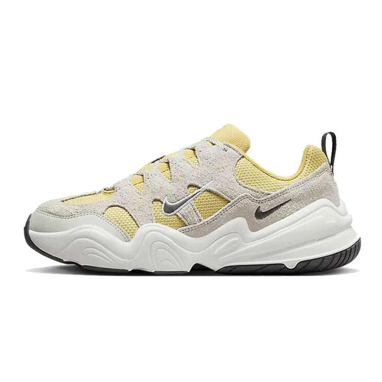 Nike耐克 女鞋运动鞋潮流百搭低帮舒适跑步休闲鞋 DR9761-700