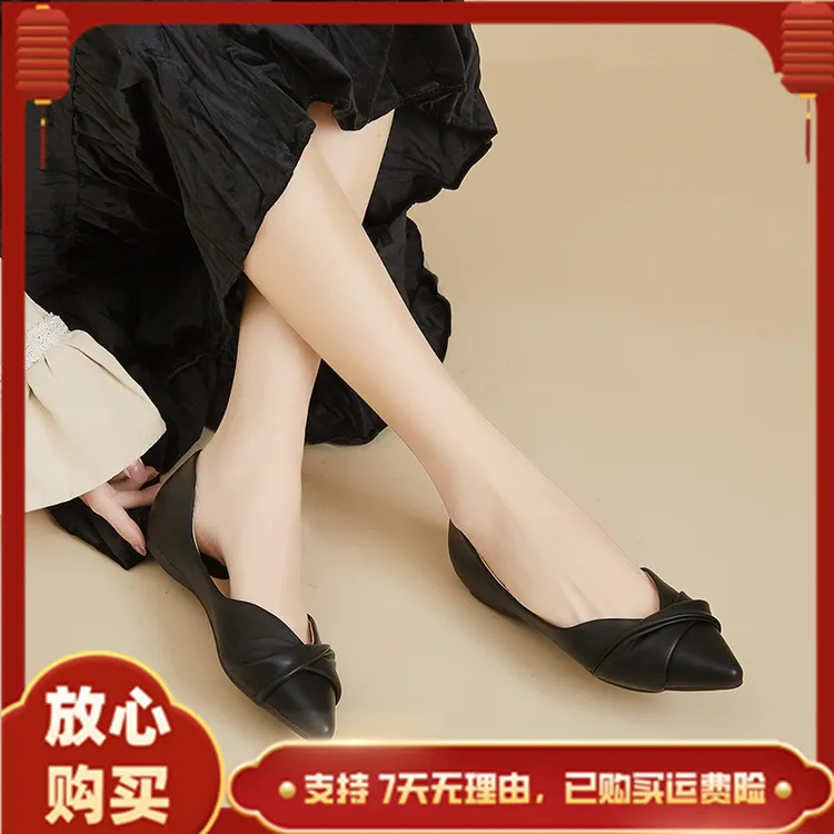 达芙妮尖头平底单鞋女平底浅口舒适妈妈鞋2025夏季轻奢母亲女鞋