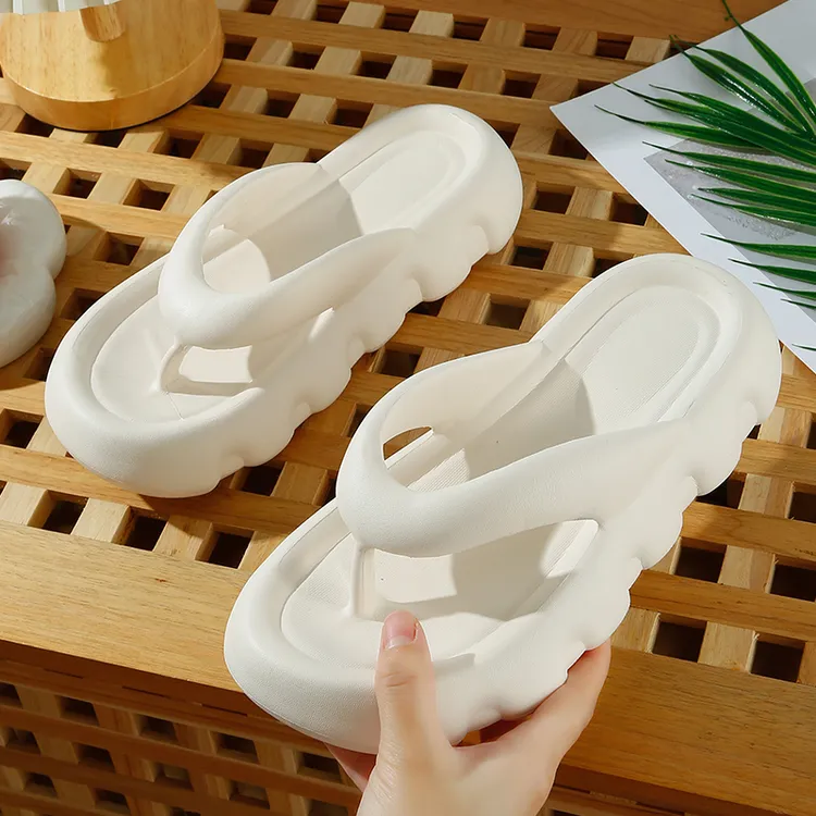 厚底人字拖鞋女外穿度假防滑夹脚沙滩舒适潮流百搭轻便耐磨透气1