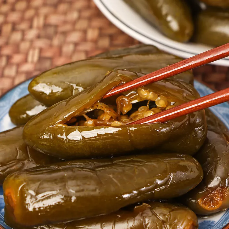 新疆包邮油焖港椒即食腌辣椒咸菜开胃下酒菜拌面酱菜红油泡辣椒酱