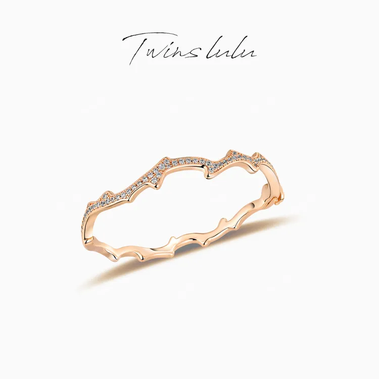 铜合金合成锆石手镯 轻奢简约时尚气质经典时尚树脂纹手镯TSS7713