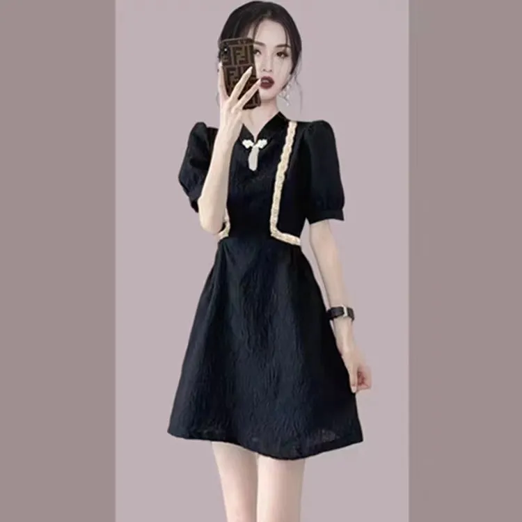 黑色法式赫本风连衣裙2024新款女夏季小众设计感气质显瘦旗袍裙子