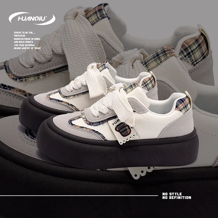 HUANQIU/环球可爱百搭厚底休闲板鞋女鞋2024新款舒适校园风小众鞋