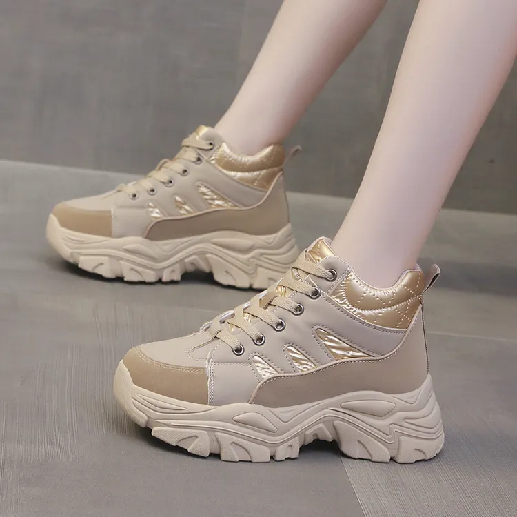 小个子内增高马丁靴女增高厚底2024秋冬天搭配风衣显高的高帮鞋子