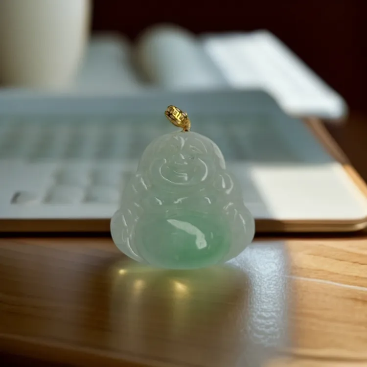 天然A货缅甸翡翠18K金镶嵌扣头满绿佛公雕刻冰绿颈饰吊坠  888994