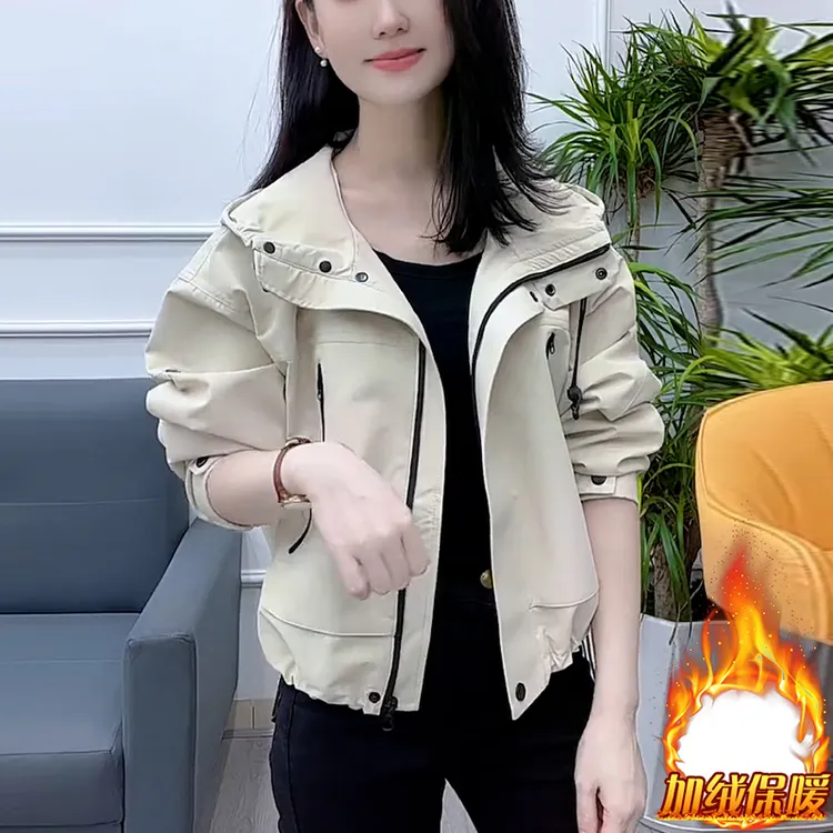 时尚连帽冲锋衣短外套女2025年春秋新款休闲百搭设计感夹克上衣潮
