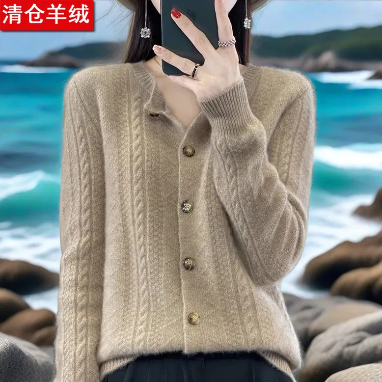 鄂尔多斯市春秋新款羊绒衫纽扣时尚针织女士妈妈开衫圆领毛衣外套