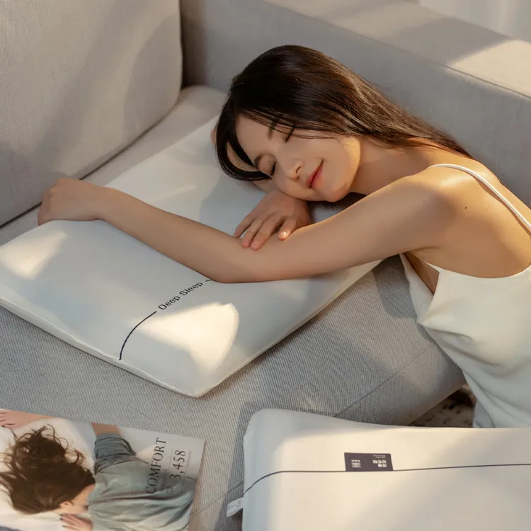 金枕星护颈深睡记忆枕慢回弹助睡眠侧睡家用宿舍