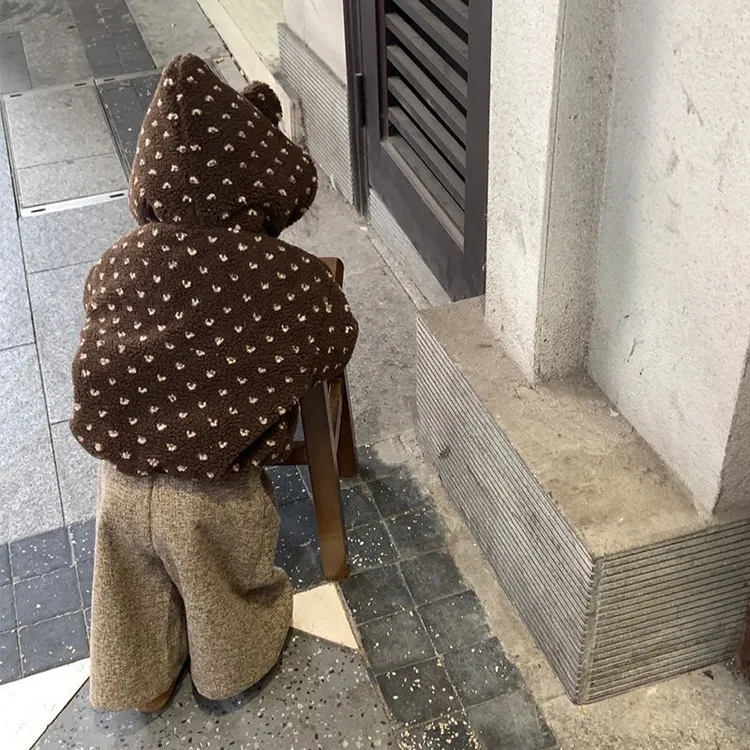 韩国童装女童外套2025新款秋冬款洋气儿童加绒加厚连帽羊羔绒上衣