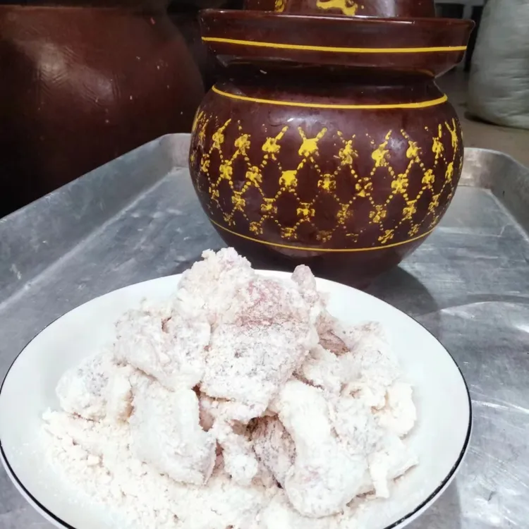 农村特色自制 坛子肉渣粉