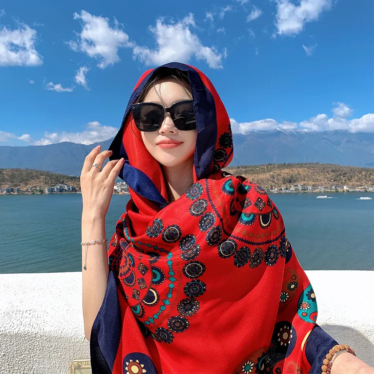 复古红色腰果旅游拍照防晒丝巾女夏季民族风围巾披肩外搭长款纱巾
