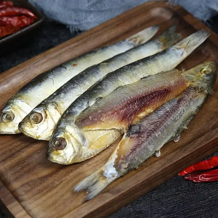 山东青皮鱼青鳞鱼青鱼皮半干小咸鱼海鱼柳叶鱼海鲜水产