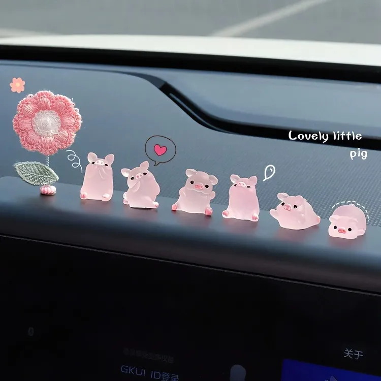 夜光小猪车内装饰摆件汽车中控台装饰卡通玩偶个性创意车内装饰品