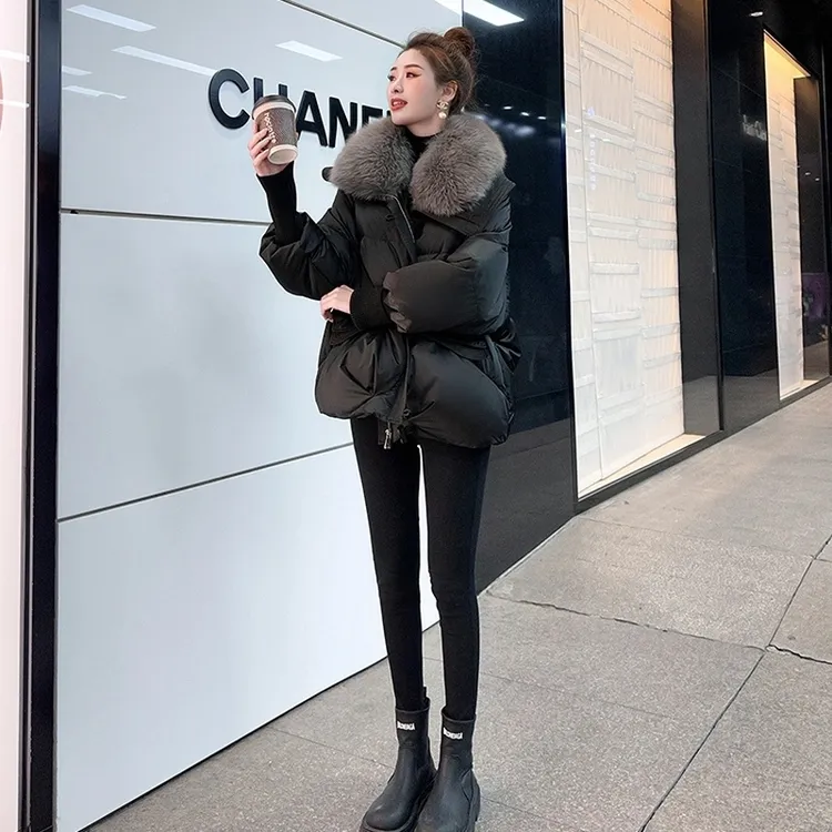 2025新款冬季黑色显瘦大毛领加厚短款保暖羽绒服女时尚洋气小个子