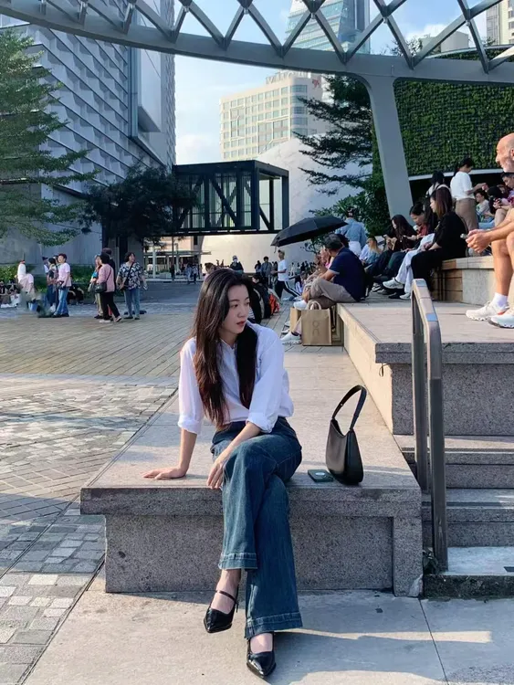 【南北】气质新款时尚简约白色衬衫搭配复古蓝色牛仔裤时尚套装