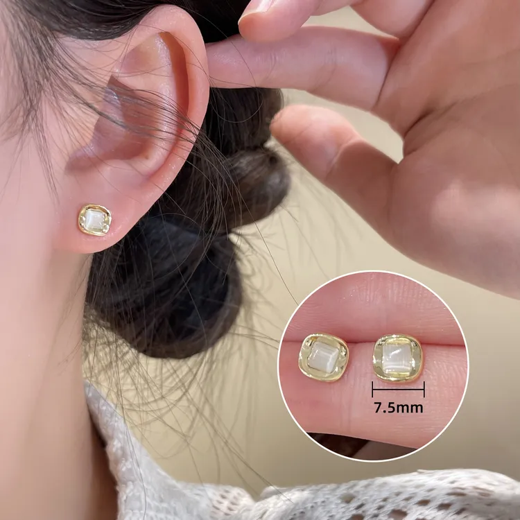 【特】D925金色ins白色简约耳钉气质小众温柔高级小巧