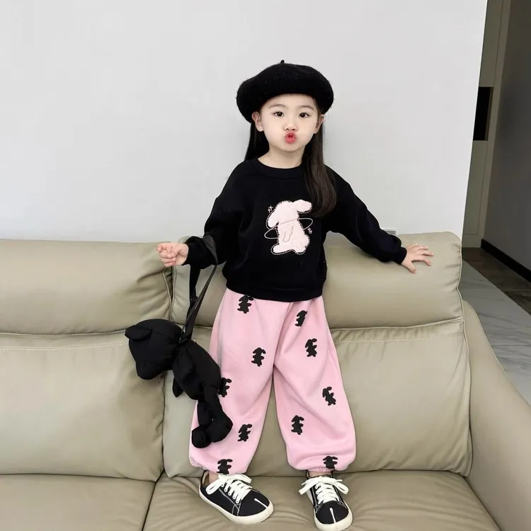 2025年爆款女童秋季套装中小童洋气卡通清新卫衣时尚束脚裤两件套