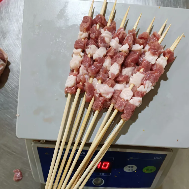羊肉串烧烤串炸串100串