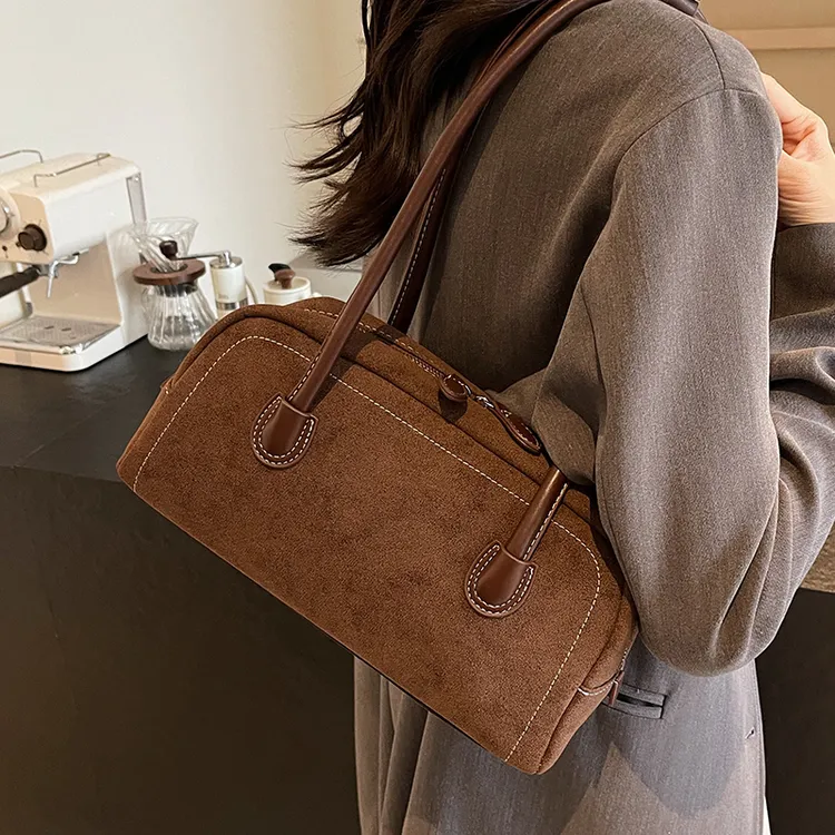 磨砂复古大容量包包女2025春夏新款枕头包百搭通勤质感单肩腋下包