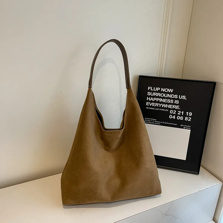 慵懒风磨砂托特包女2025新款春夏时尚大容量单肩腋下包休闲通勤包