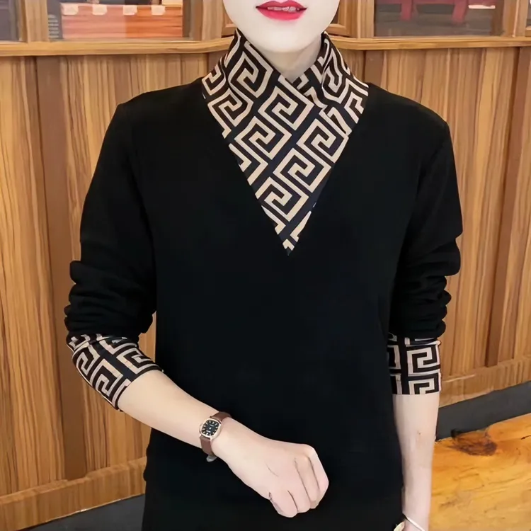 2024冬季时尚洋气新款撞色网红潮流半高领显瘦百搭保暖打底上衣