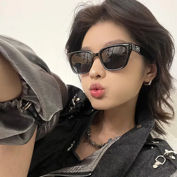 韩版时尚新款猫眼太阳眼镜女拍照旅行潮流精致百搭墨镜男防紫外线