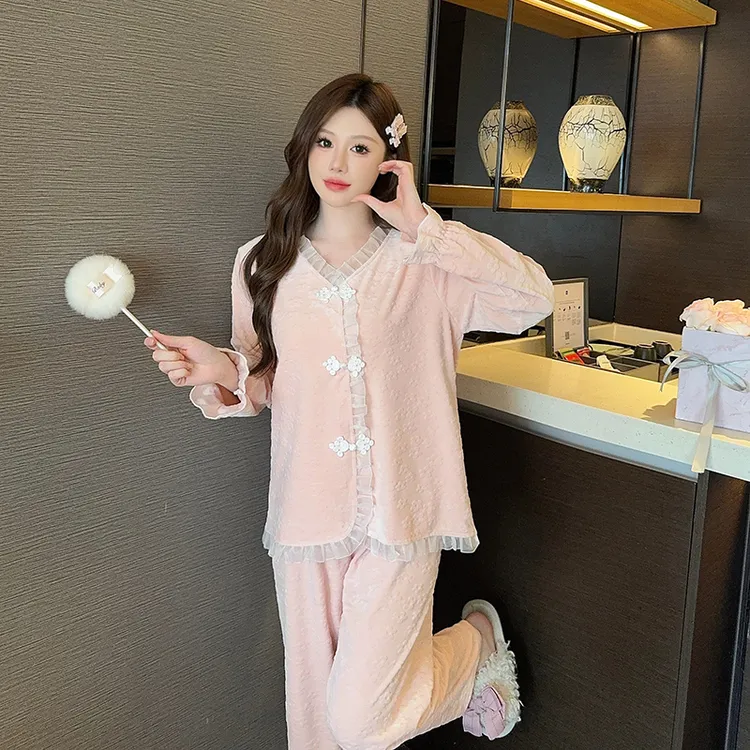新款海岛绒甜美国风睡衣女士蕾丝气质加厚冬季保暖家居服套装
