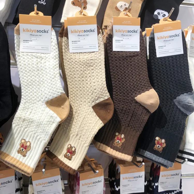 袜子女韩国kikiyasocks秋冬新款动漫小熊卡通棉袜东大门拼色中筒
