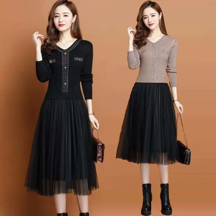 针织蕾丝网纱连衣裙女春秋韩版时尚大码时髦假两件套包臀毛衣裙潮