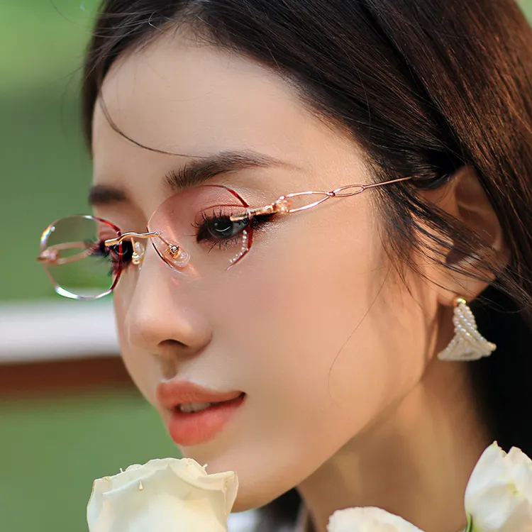 99010 纯钛切边镶钻眼镜女款 镂空设计 美妆镜变色防蓝光平光无框