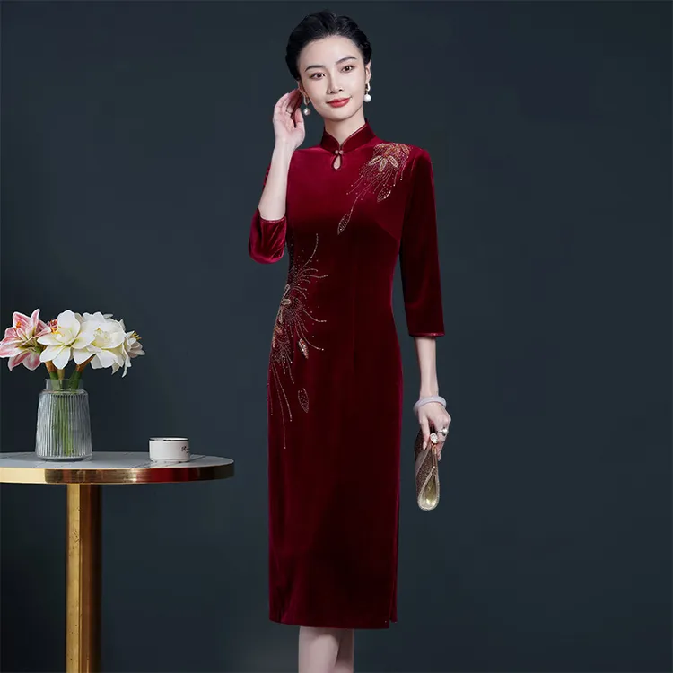 中国风旗袍婚宴妈妈礼服女春秋新款贵夫人金丝绒嫁女儿旗袍裙气质