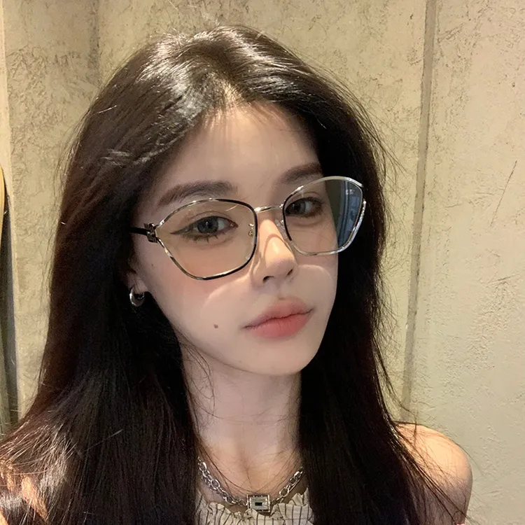 高智感清纯书呆子眼镜椭圆框银边防蓝光可配近视素颜学生纯欲银框