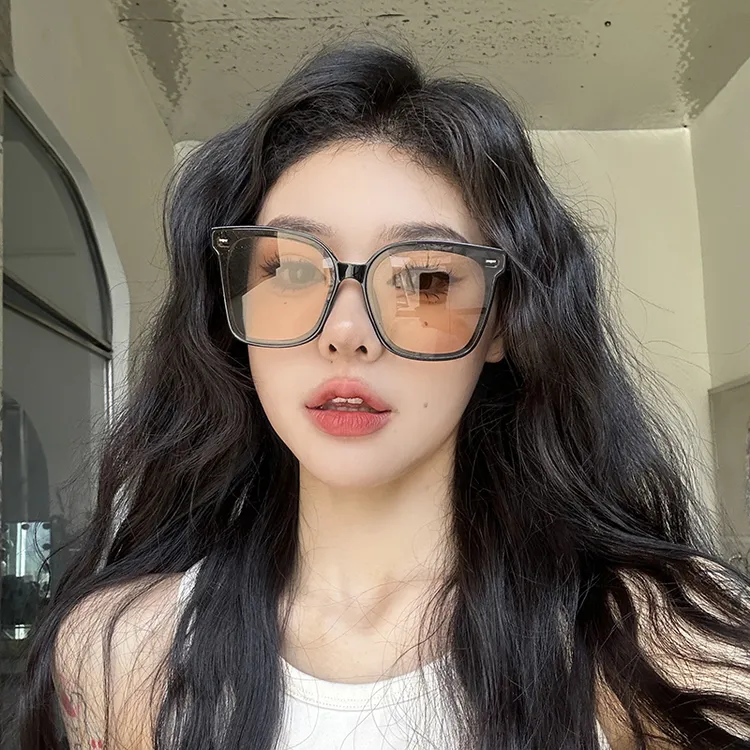 gm黑框茶色墨镜女款防紫外线高级感2023年新款潮大脸显瘦太阳眼镜