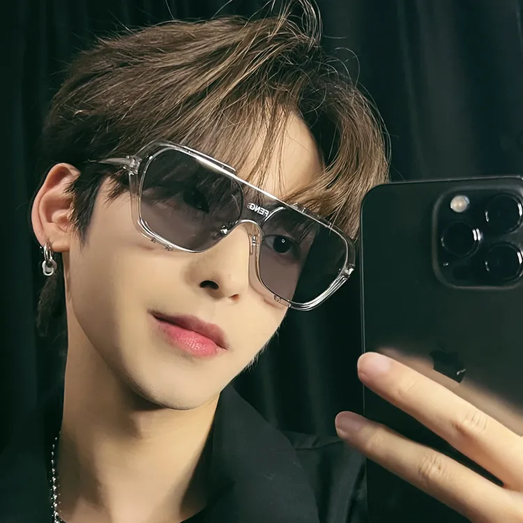 大脸显瘦眼镜男款个性太阳镜网红复古痞帅开车连体防风飞行员墨镜