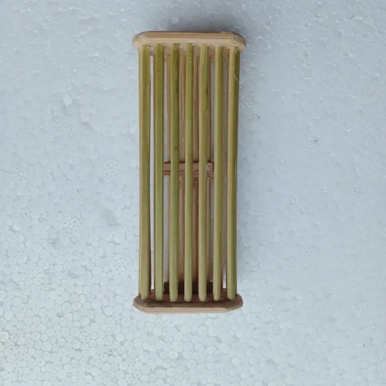 画眉鸟笼配件竹制蚂蚱筒虫笼虰蜢笼活体虫笼盒花生仓