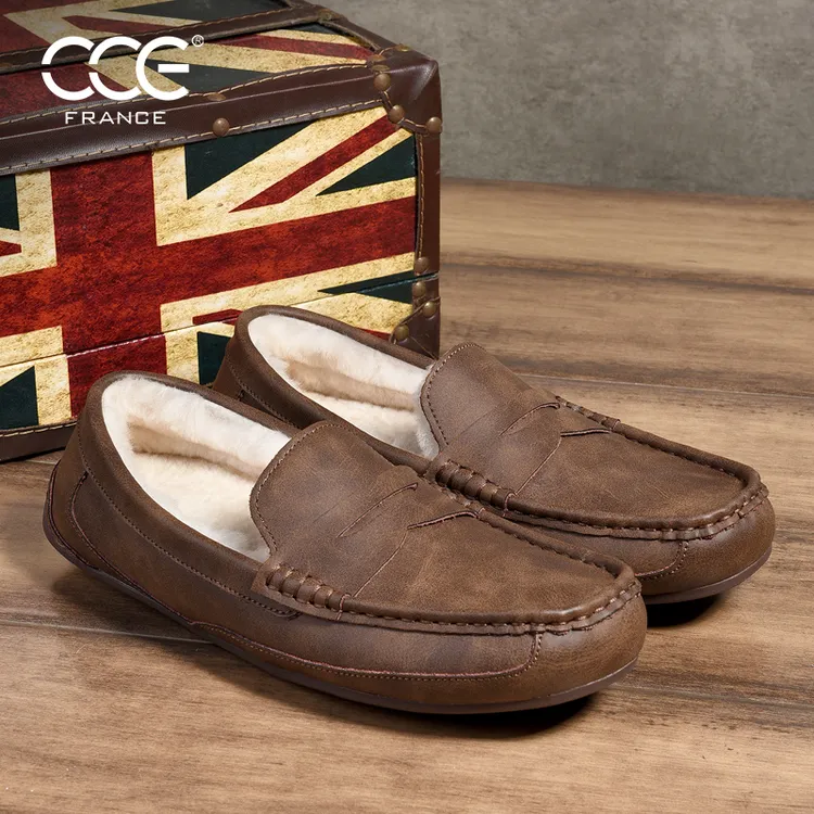 CCE男鞋大码疯马牛皮冬季保暖棉羊毛一体豆豆鞋男百搭休闲鞋6089