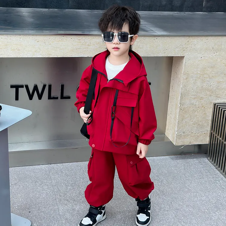 男童春秋装潮酷工装套装2024新款男孩连帽冲锋衣外套时髦网红童装
