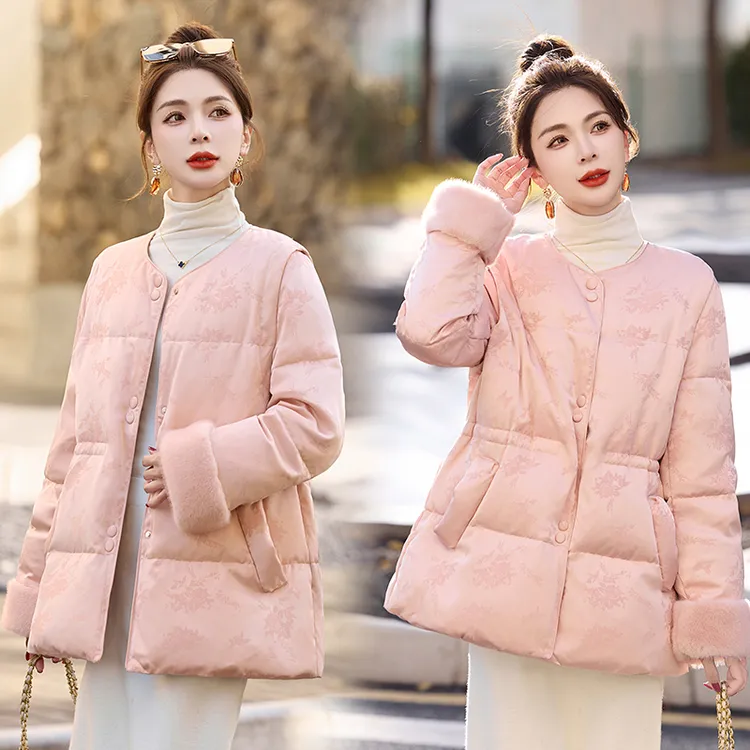 新中式国风刺绣羽绒服女2024年冬季新款气质高级感白鸭绒保暖外套
