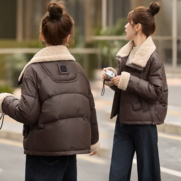 羊羔毛大翻领拼接羽绒服女2024冬款设计感小个子白鸭绒短款外套