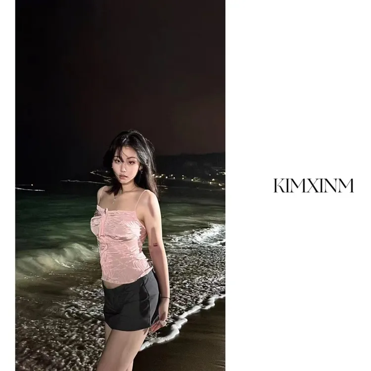 【KIM·XIN】辣妹性感特别肌理感褶皱设计吊带粉色黑色收腰修身