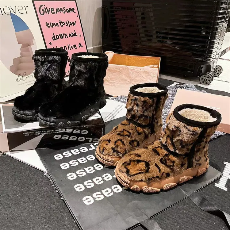 欧洲站加绒防滑雪地棉靴2024冬季新款复古毛毛鞋厚底松糕豹纹女鞋