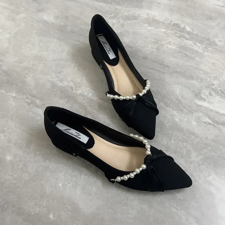 米小岚女鞋尖头单鞋女2025新款低跟鞋子法式瓢鞋黑色小香风平底鞋