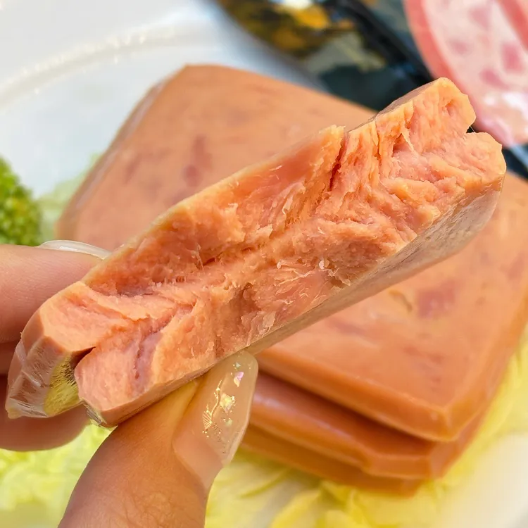 厚切黑猪火腿午餐肉一撕即食肉质鲜嫩紧实肥瘦适中320g盒8片